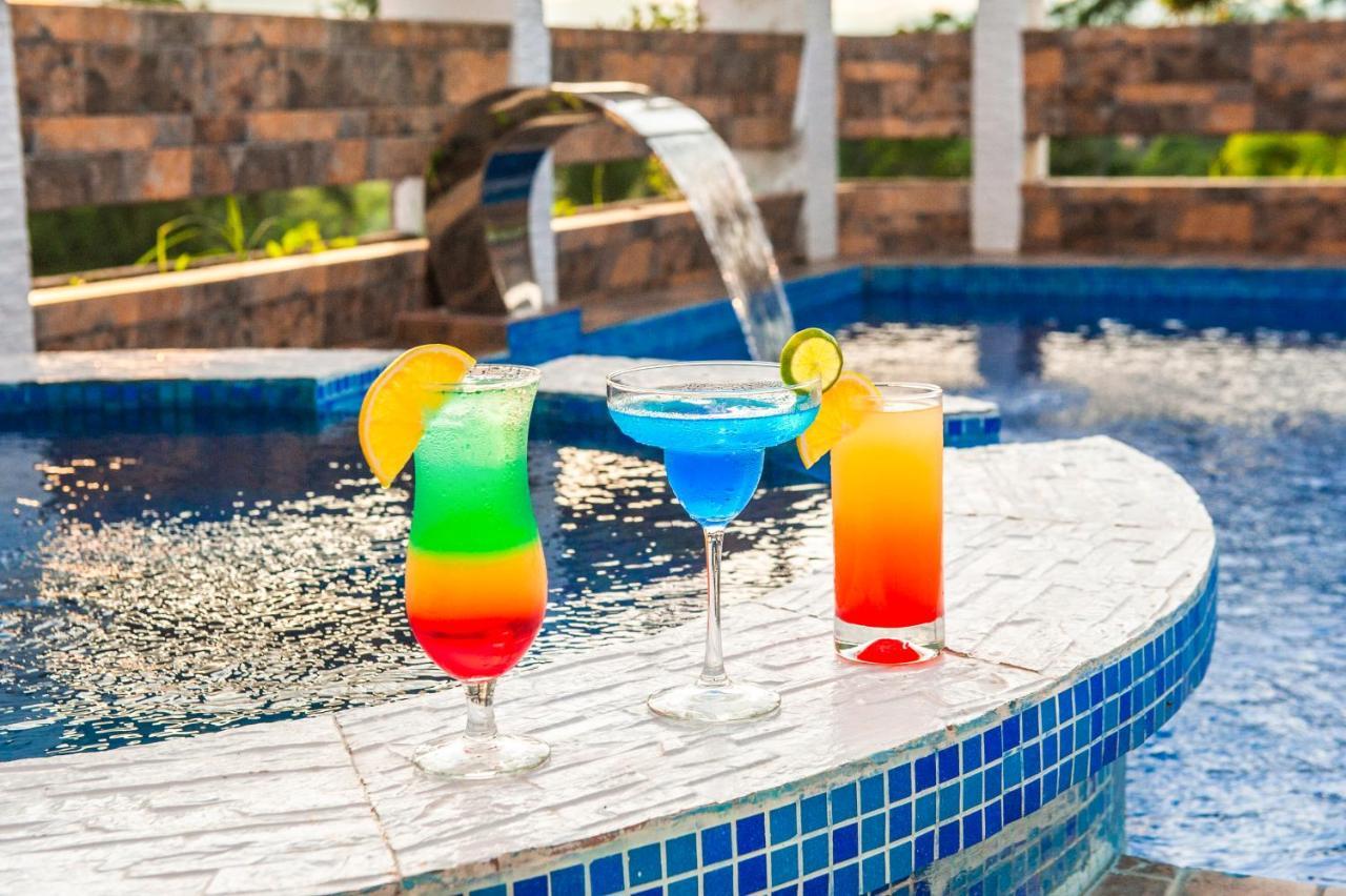 Hotel Boutique Papagayo Тарапото Екстериор снимка